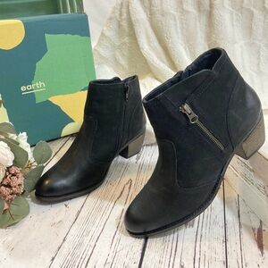 Earth western ralston water resistant leather ankle bootie NWT